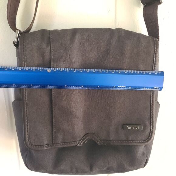 Tumi Mini Messenger / Cross Body Bag Gray Brown Trim EXCELLENT CONDITION! 10x8 - Picture 14 of 16